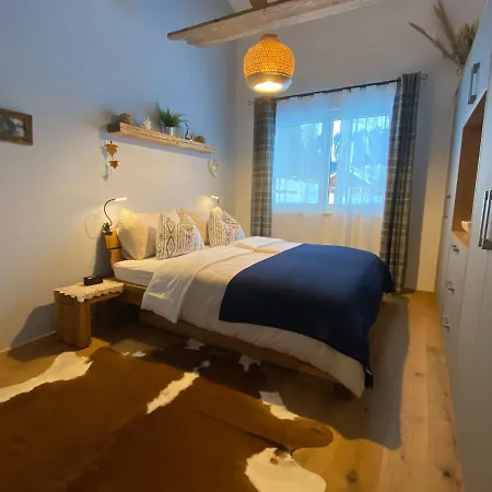 Moderne Kaminstube Ramsau am Dachstein