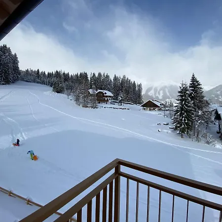 Moderne Kaminstube * 拉姆绍达赫斯坦