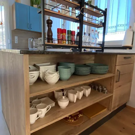 Moderne Kaminstube